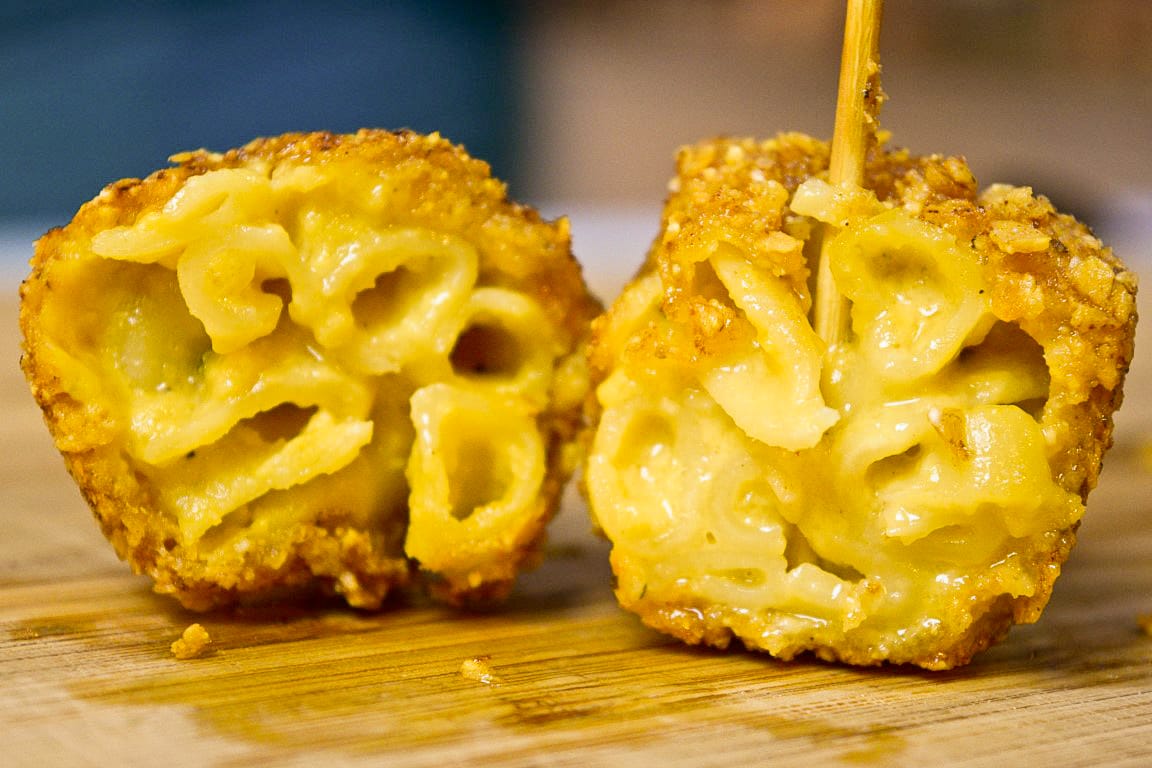 Deep Fried Macaroni And Cheese Bites